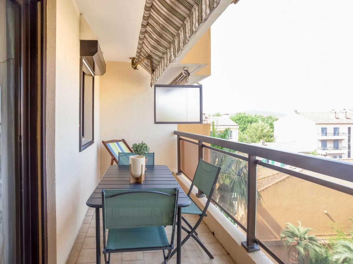 Apartment Saint James-13 By Interhome Le Lavandou Exterior photo